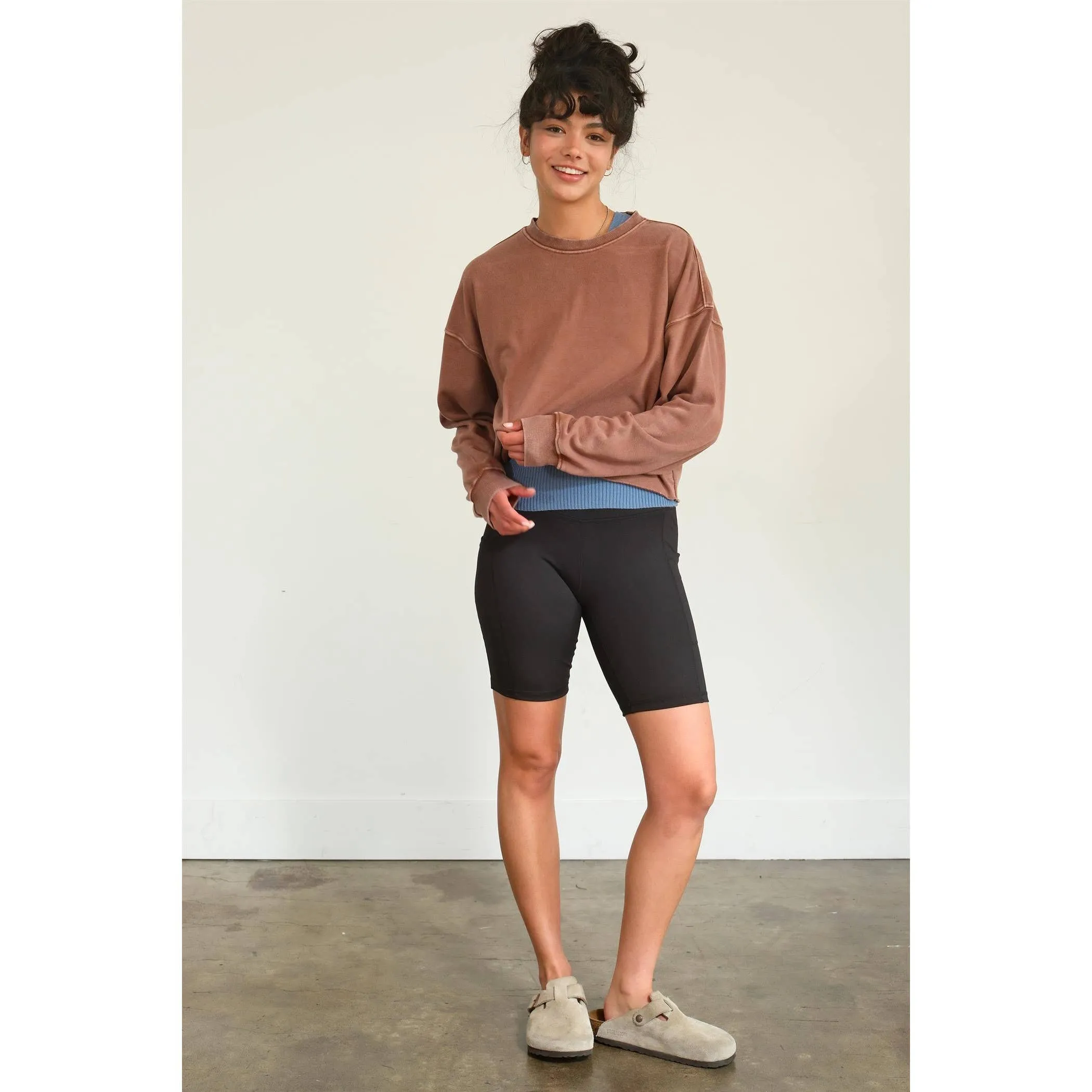 CROPPED CREWNECK SWEATSHIRT WITH RAW HEM