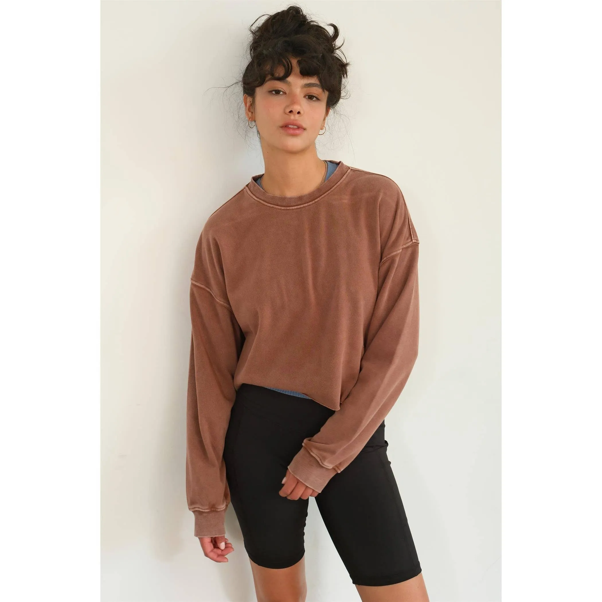 CROPPED CREWNECK SWEATSHIRT WITH RAW HEM