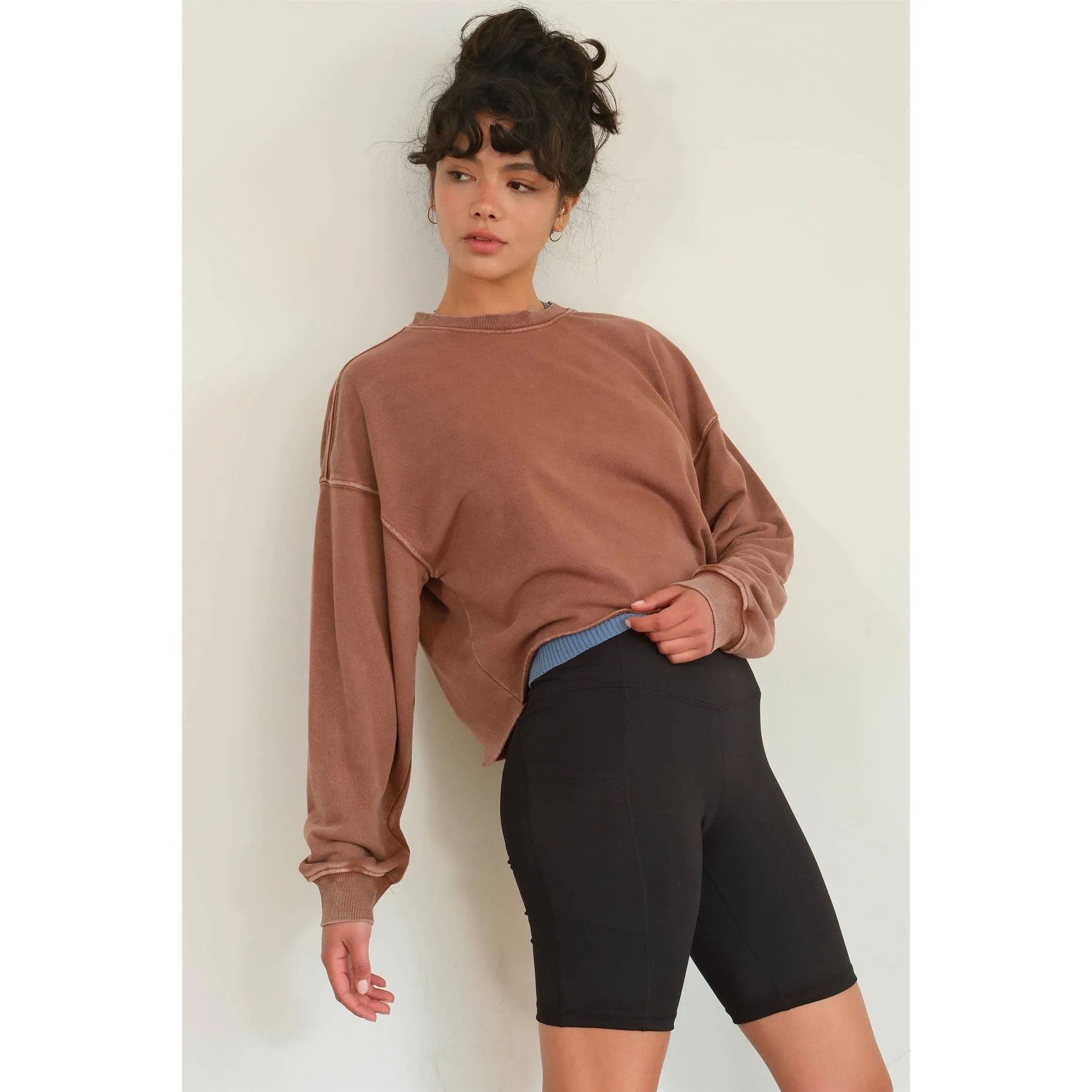 CROPPED CREWNECK SWEATSHIRT WITH RAW HEM