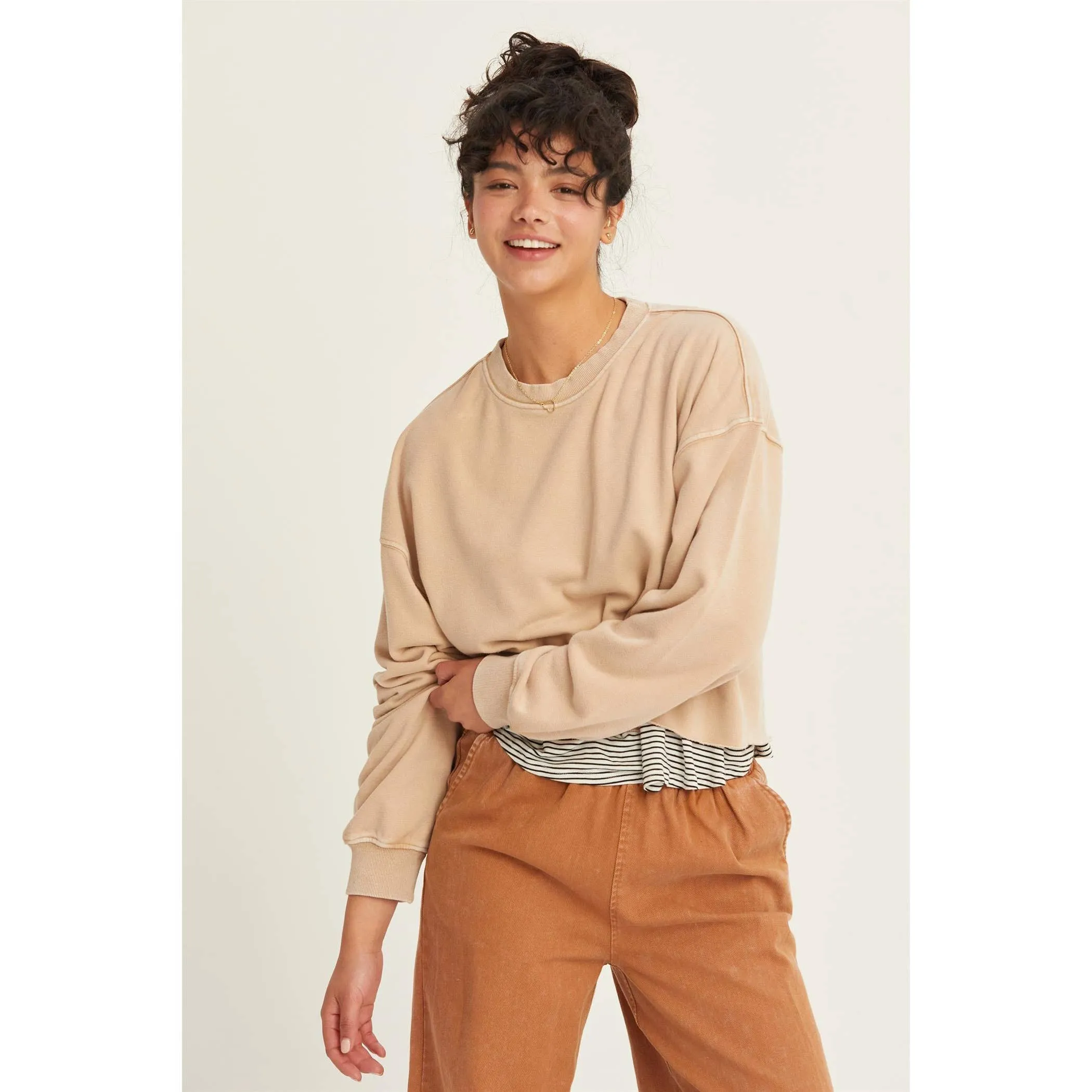 CROPPED CREWNECK SWEATSHIRT WITH RAW HEM