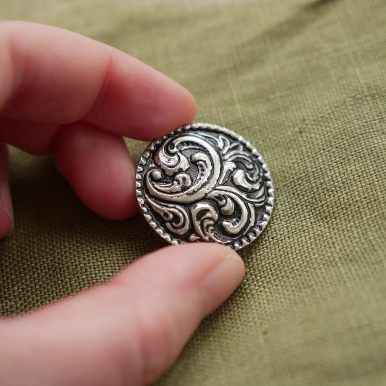 Paisley Buttons - Choice of Three Sizes - Pack of Ten