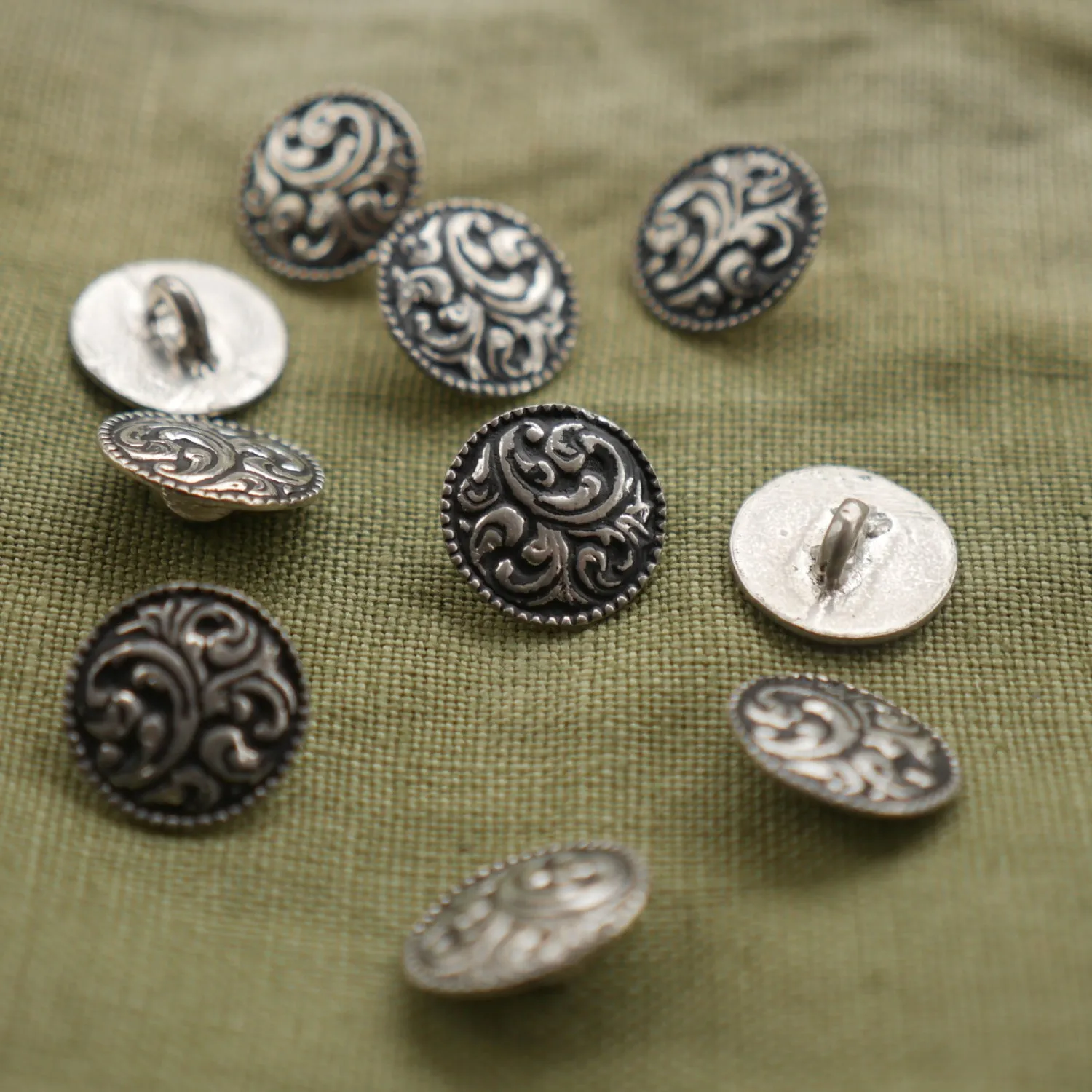 Paisley Buttons - Choice of Three Sizes - Pack of Ten