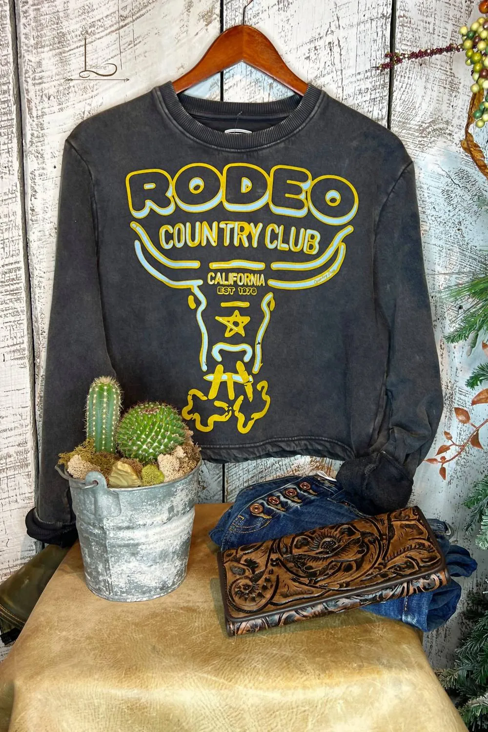 "rodeo Country Club" Cropped Sweatshirt In Charcoal