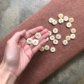 Recycled Mother of Pearl Buttons 31821 wholesale (50pcs)